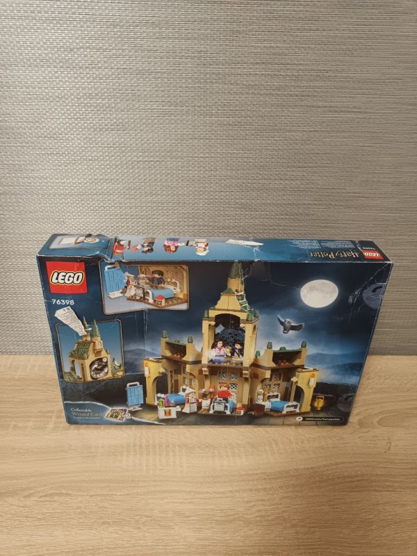 Конструктор LEGO Harry Potter 76398 Больничное крыло Хогвартса (Уцененный товар)