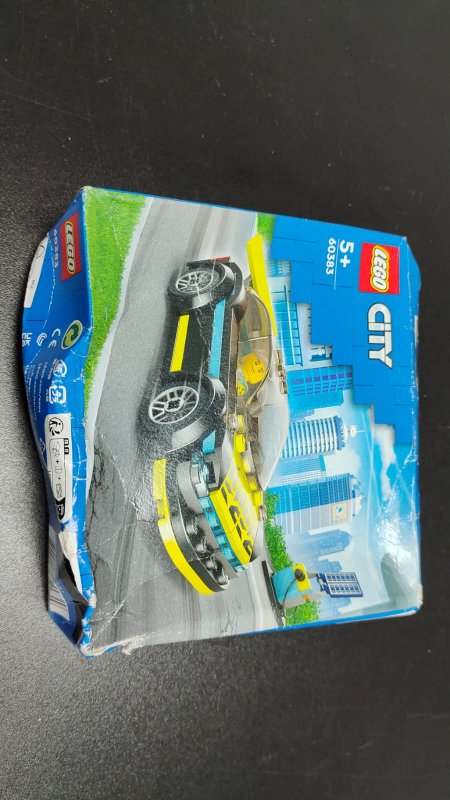 Конструктор LEGO City 60383 Электрический спорткар, 95 дет. (Уцененный товар)