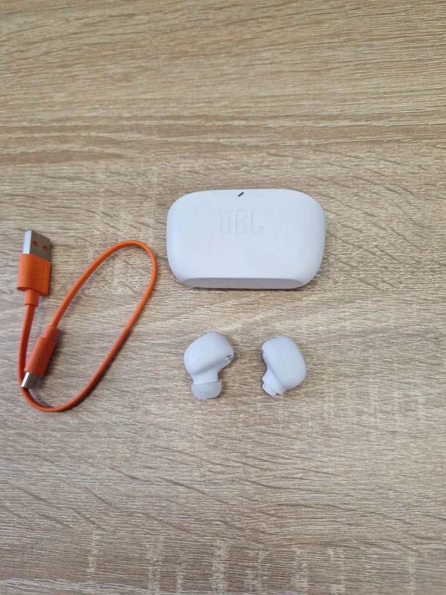 Беспроводные наушники JBL Wave Buds 2 Белые (JBLWBUDS2WHT)( уцененный товар)